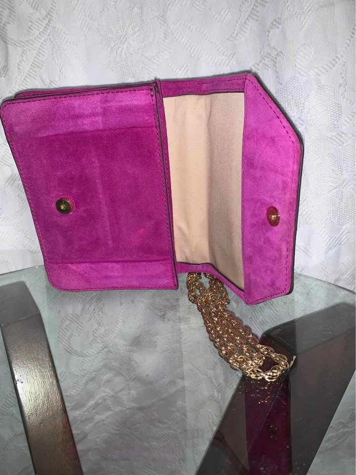 Suede clutch magenta - photo 4
