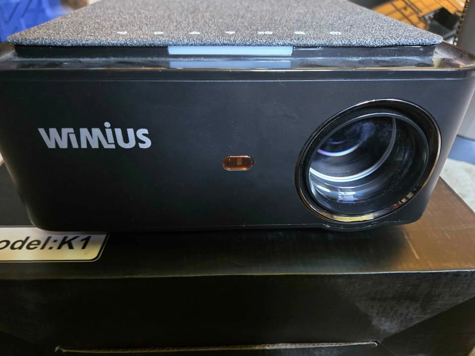 Wimius K1 Projector - 1080P LED, Wifi and Bluetooth - photo 4