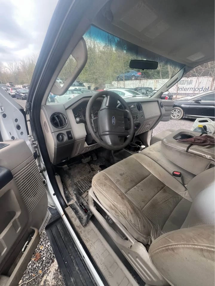 2008-2010 White Ford F-250 Super Duty Truck - photo 5