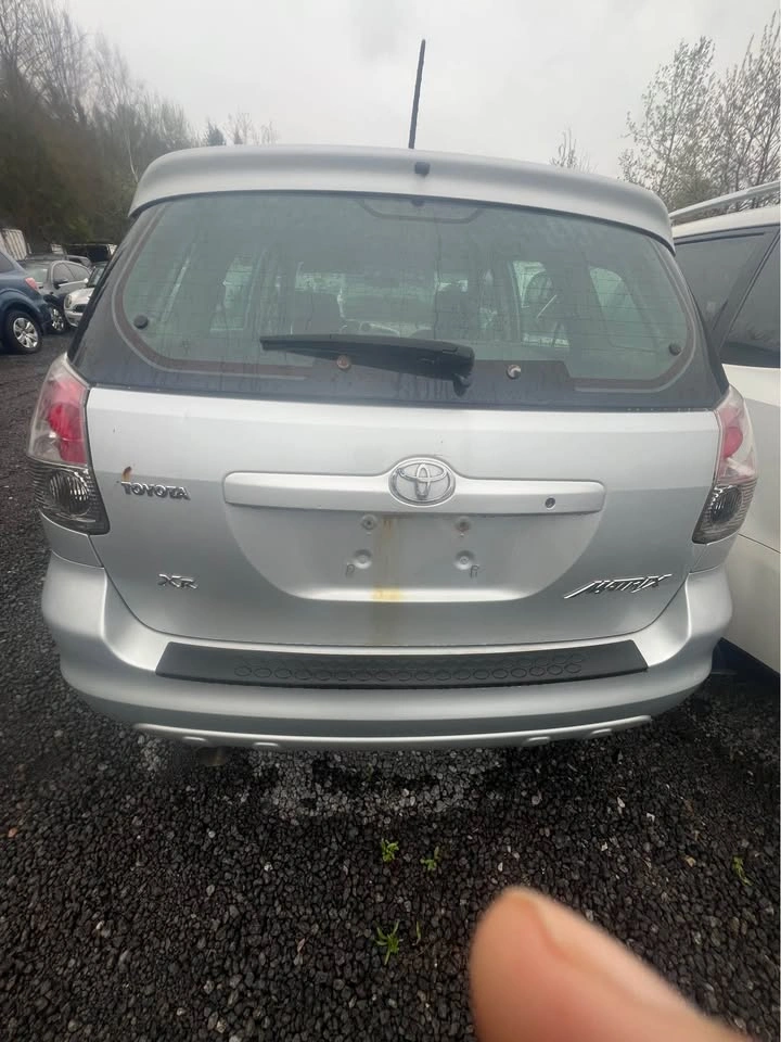 Silver Toyota Matrix XR Hatchback Parts (2003-2008) - photo 2