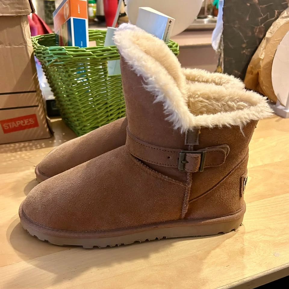 Ausland Women’s Boots - Size 10 - photo 2