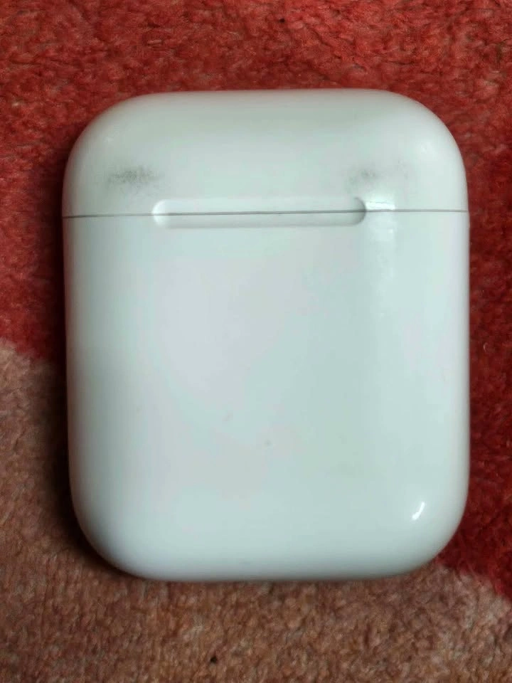 1st Gen AirPods Lightning Charging Case - King George Pickup - photo 3