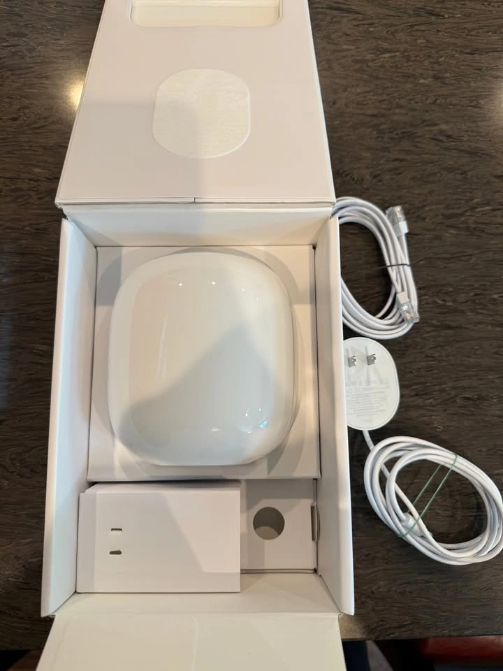 Google Nest WiFi Pro - Wi-Fi 6E Mesh Router Snow - photo 2