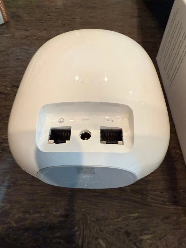 Google Nest WiFi Pro - Wi-Fi 6E Mesh Router Snow - photo 4