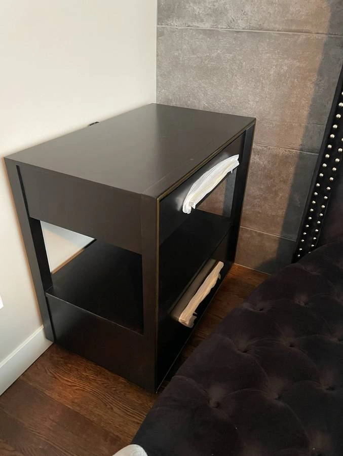 Set of 2 Brand New Modern Gold-trimmed Night Stands - photo 5