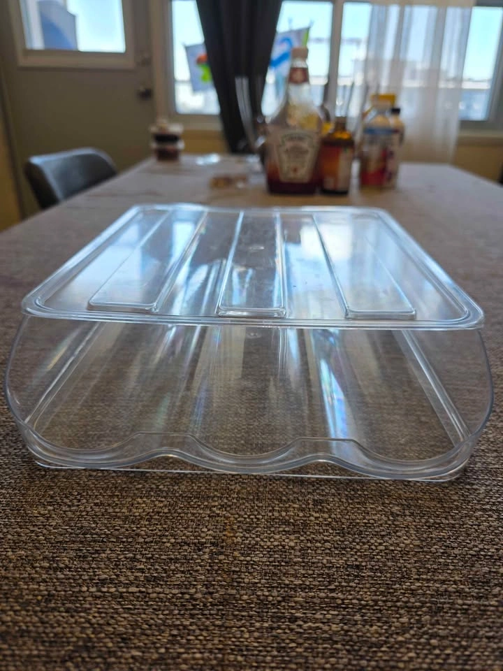 Clear plastic egg holder - photo 3