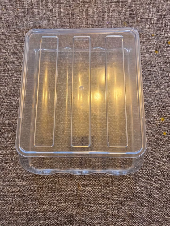 Clear plastic egg holder - photo 4