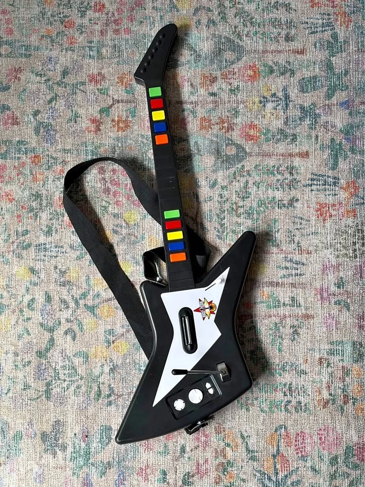 Wireless Guitar for PS3/PS2 (Guitar Hero, Rock Band) - No Dongle