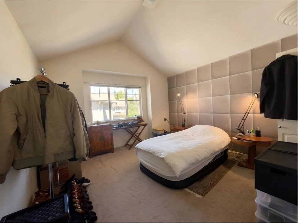 3 Beds 3 Baths Townhouse - photo 5