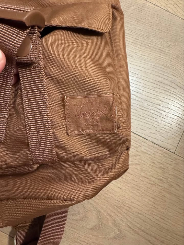 Herschel backpack - photo 2