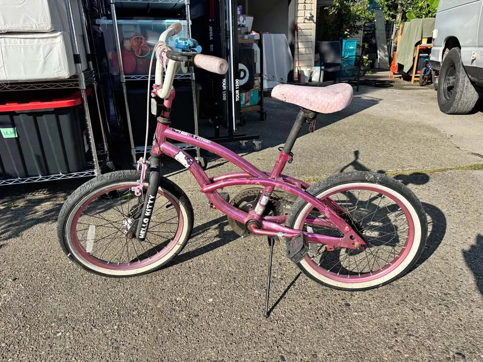 18” Hello Kitty Kids Bike 🚲
