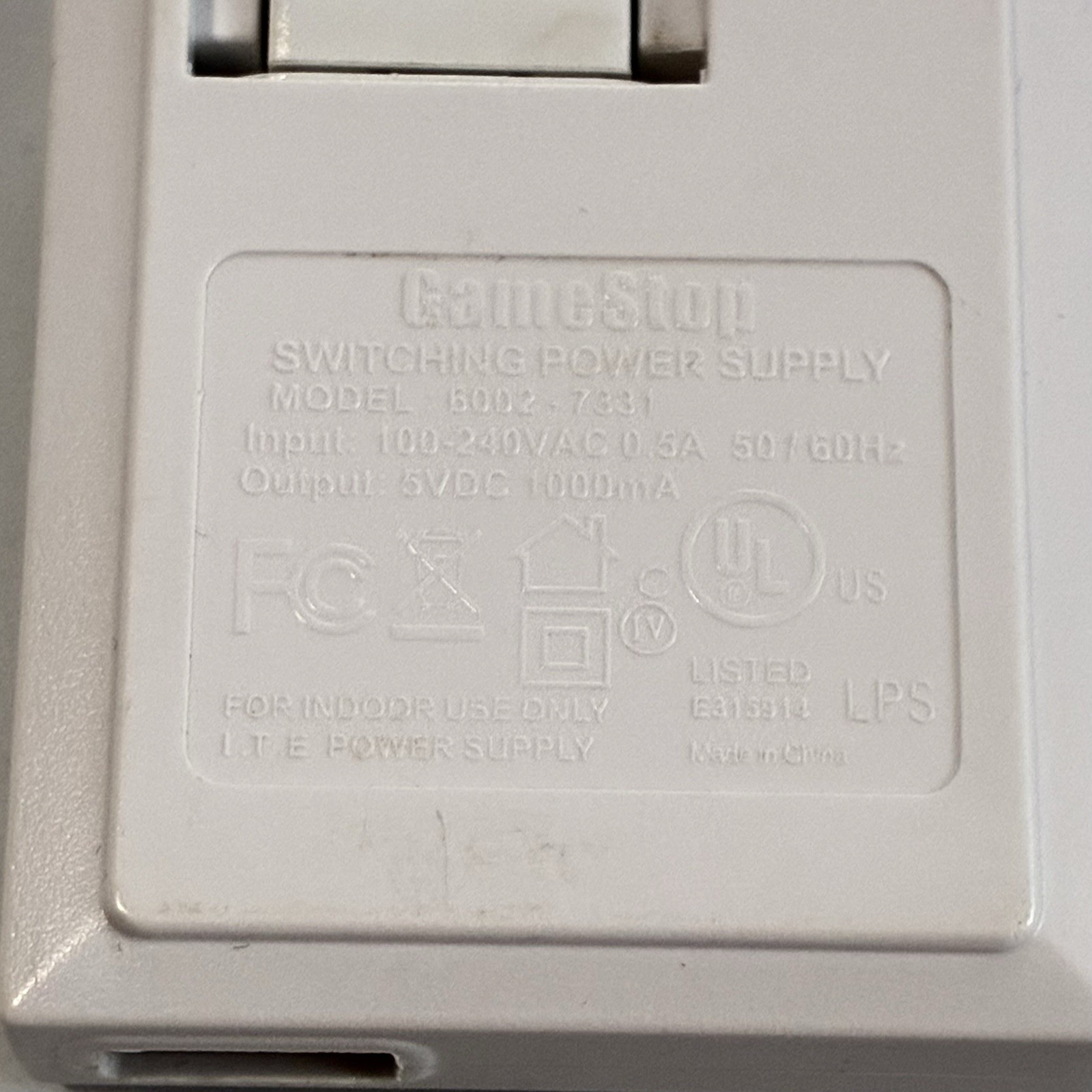 GameStop PDP Universal USB Switching Power Supply 6002 7331 - photo 5