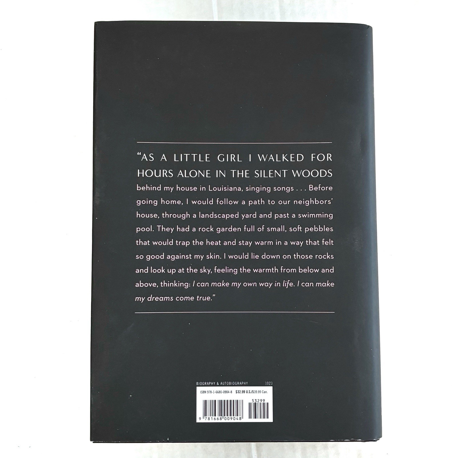 Britney Spears The Woman In Me Hardcover Book 1st Edition - photo 3