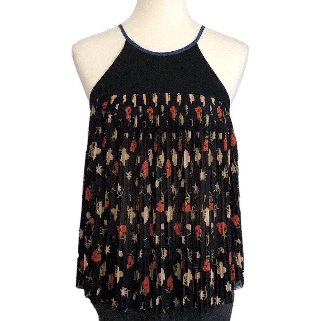 Cooperative Black and Floral Pleated Swing Racerback Top Size Me - photo 2