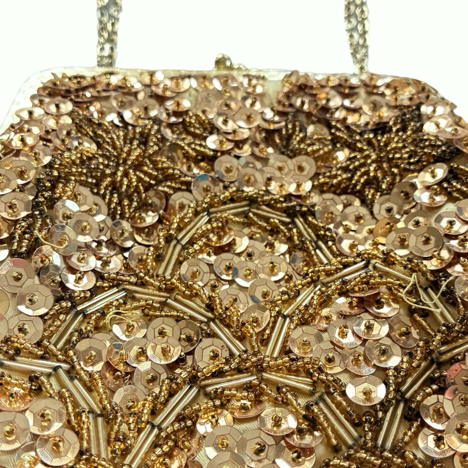 Bounty Vintage Gold Bead Sequin Handbag - photo 4