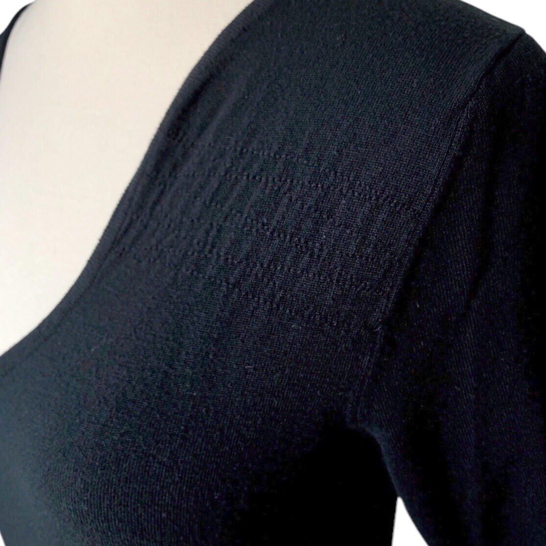Mossimo Short Sleeve Sweater Black Plunging Neckline M - photo 3
