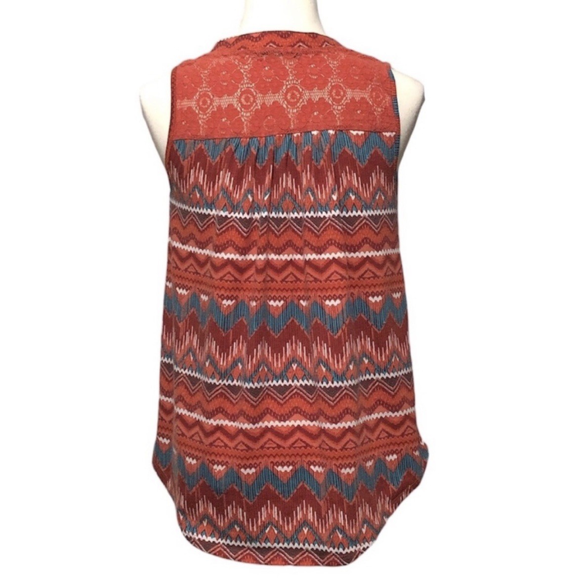 Absolutely Famous Sleeveless Top - Lace & Aztec Print - Size S - photo 4