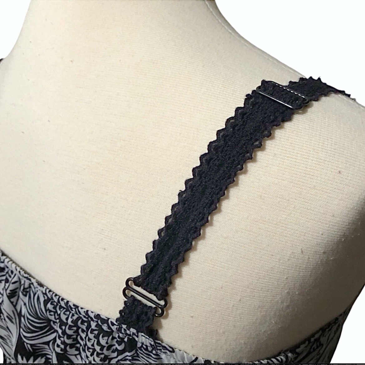 Maurices Vintage Gray and Black Tropical Sheer Overlay Tank •Siz - photo 5