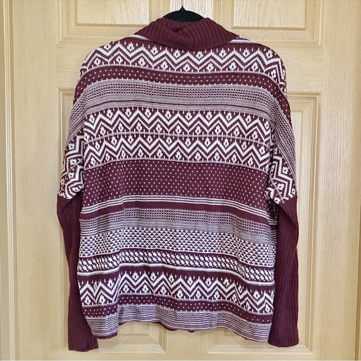 Eyeshadow Burgundy White Aztec Duster Cardigan Sweater Lg - photo 3