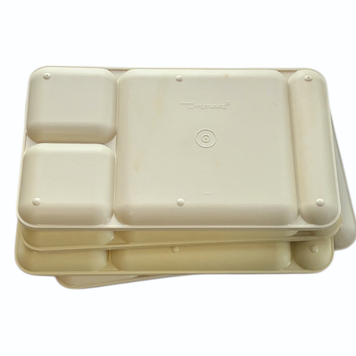 Tupperware Divided Lunch Trays Set of Four 15" x 9" - photo 3