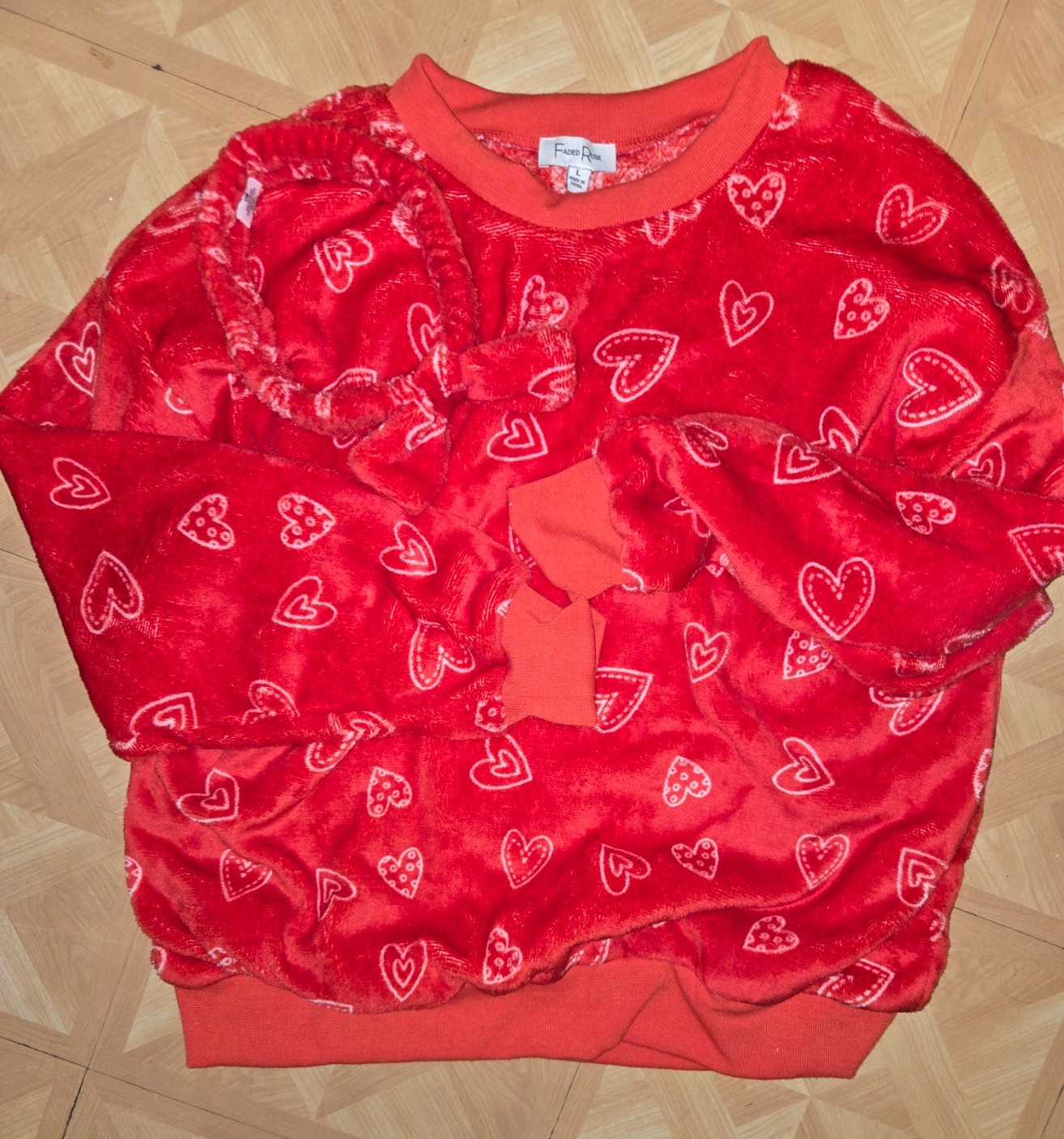 FADED ROSE FLUFFY RED HEARTS SWEATER W. BOW HEADBAND