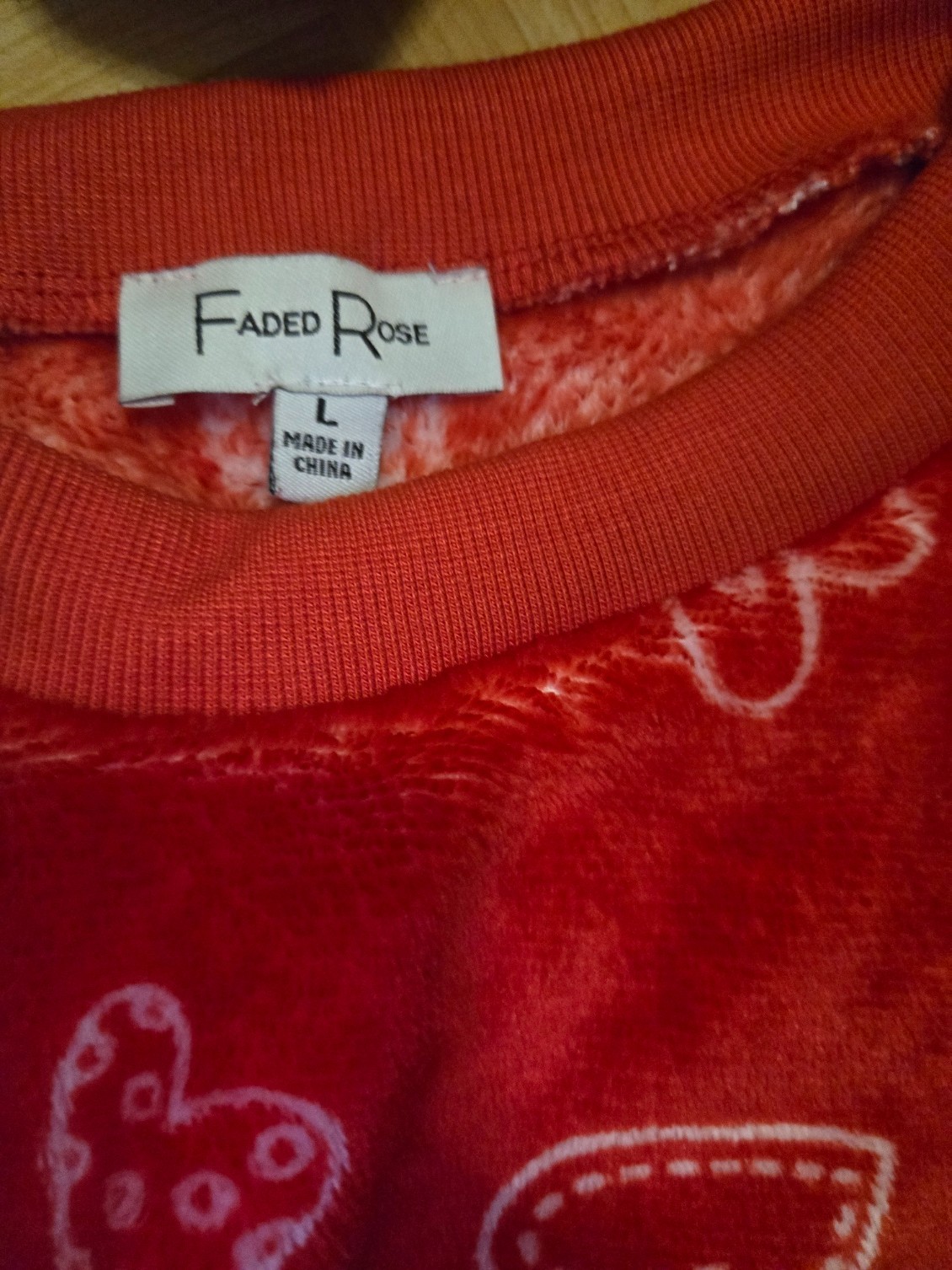 FADED ROSE FLUFFY RED HEARTS SWEATER W. BOW HEADBAND - photo 5