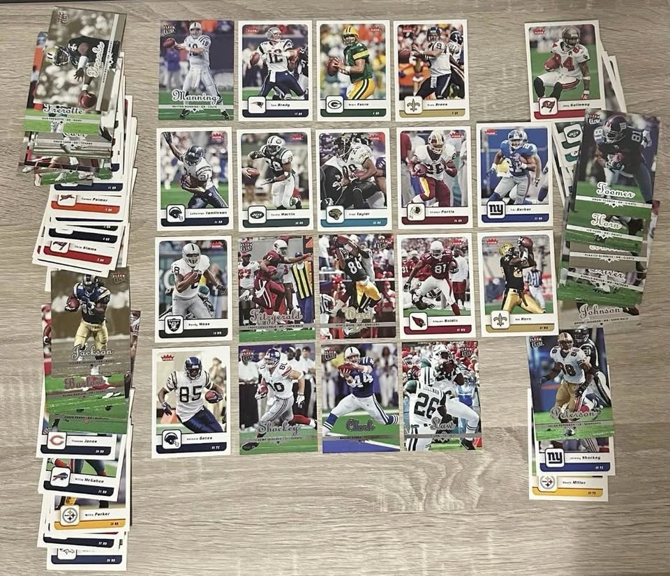 Mixed Sports Card Lot: Autos, Stars, Rookies, Inserts, Numbered - photo 2