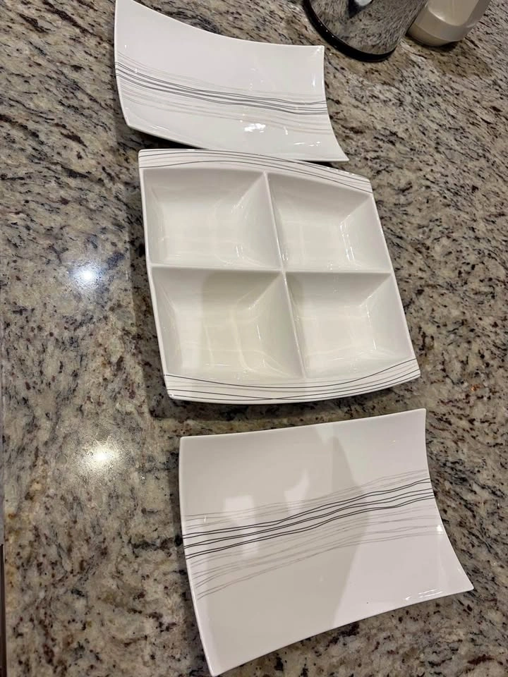 Three piece serving dish