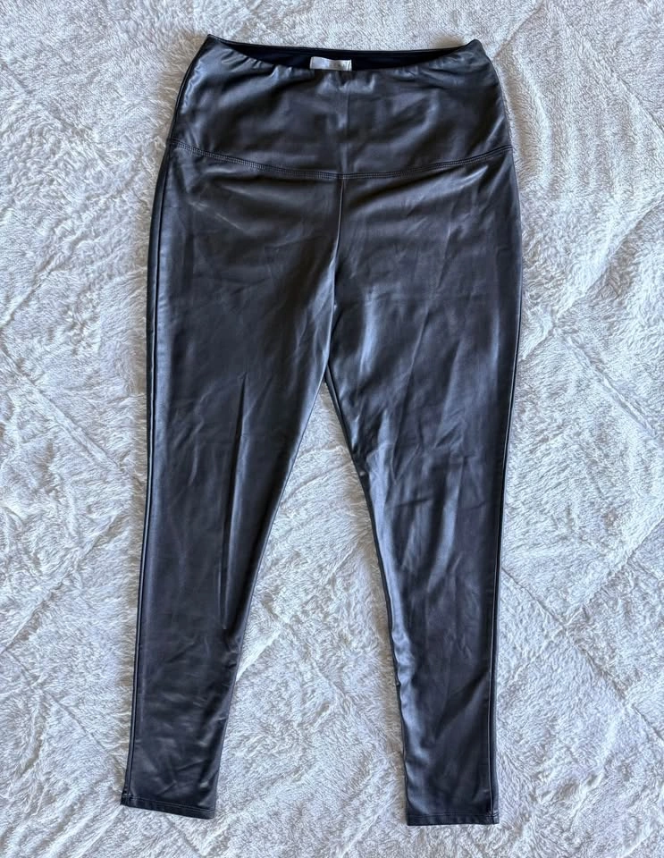 Women’s Leggings Bundle - photo 3