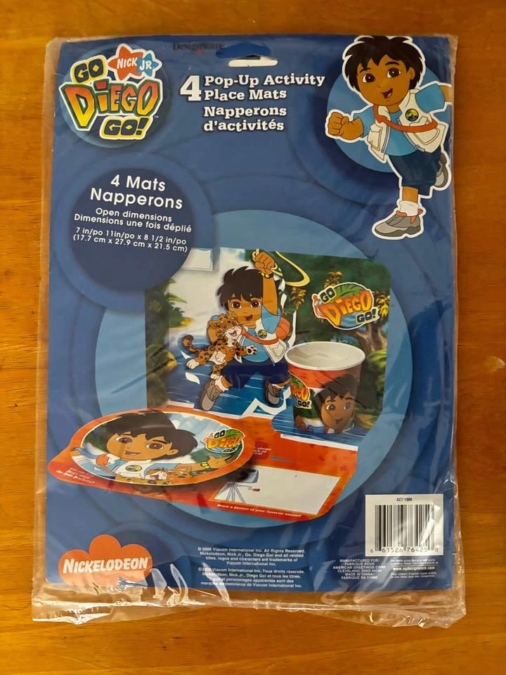 Dora The Explorer Pop-up Activity Place Mats 4x