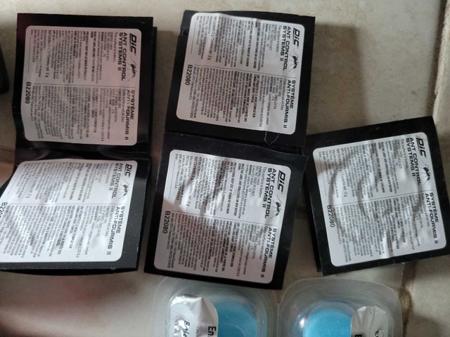 Insect Repellents, Ant Baits, Bug Killers - Lot - photo 2