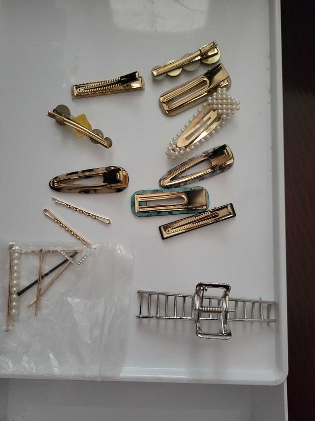 2 for $1 Hair Clips - photo 2