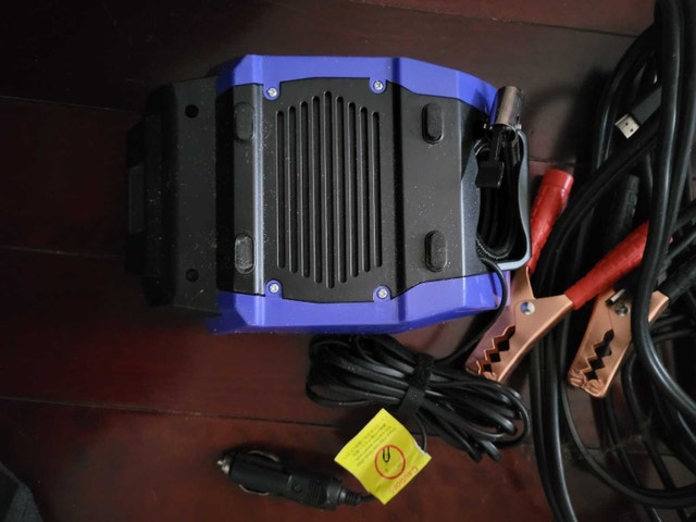 VacLife Jump Starter - photo 2