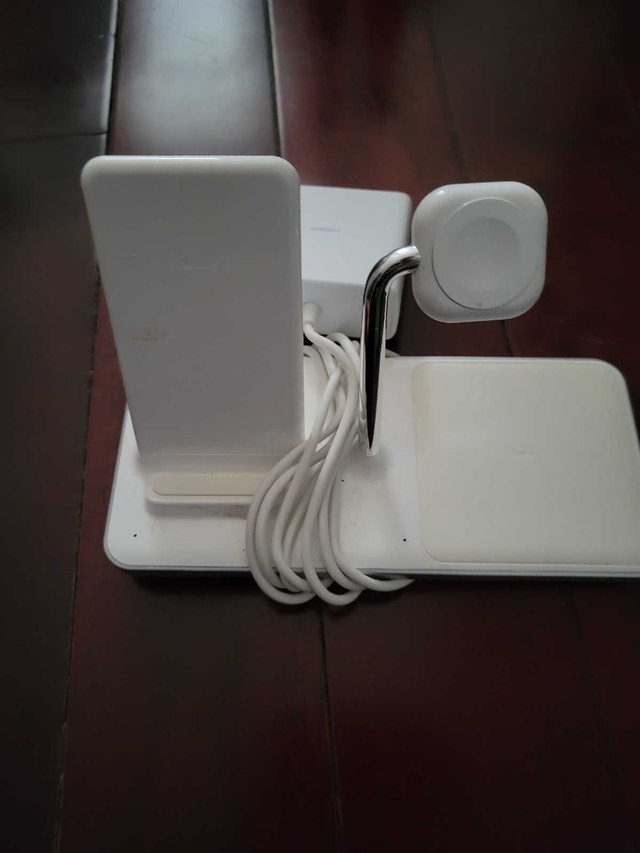 Ubiolabs Wireless Charging Stand