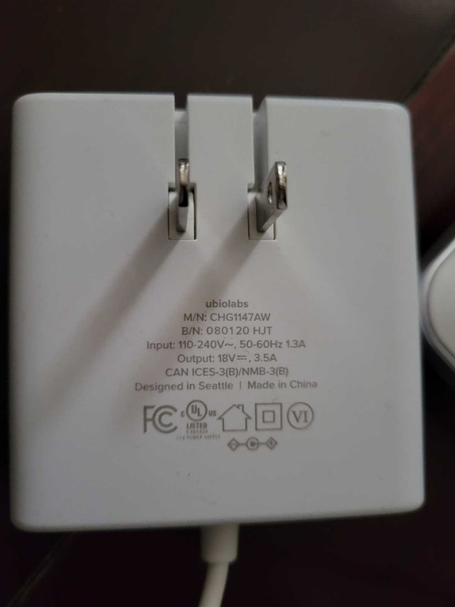 Ubiolabs Wireless Charging Stand - photo 3