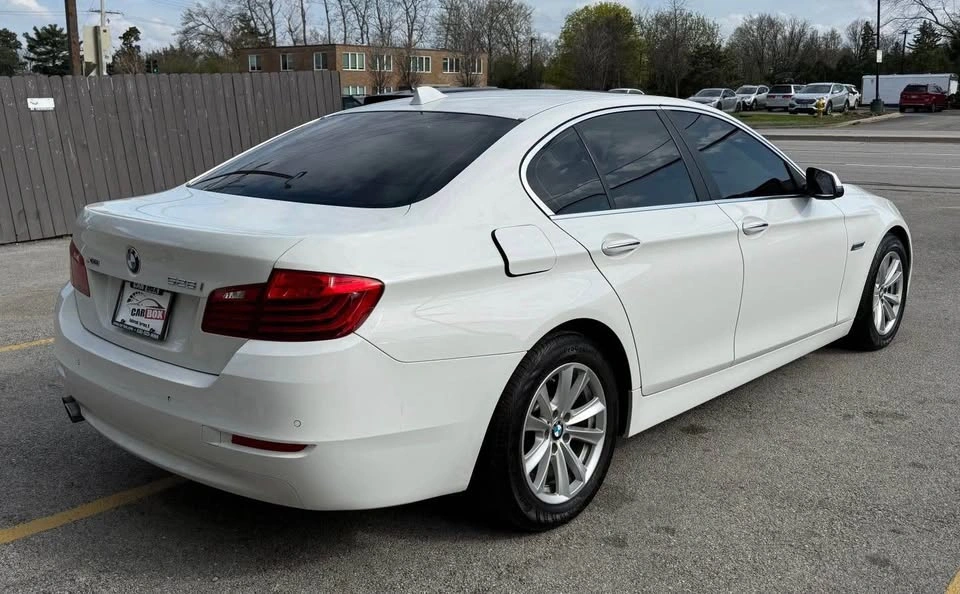 2014 BMW 5 Series 528i xDrive Sedan 4D - photo 5