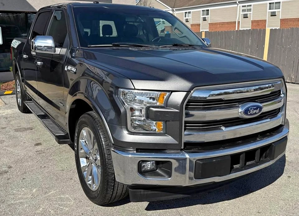 2017 Ford F150 SuperCrew Lariat Pickup