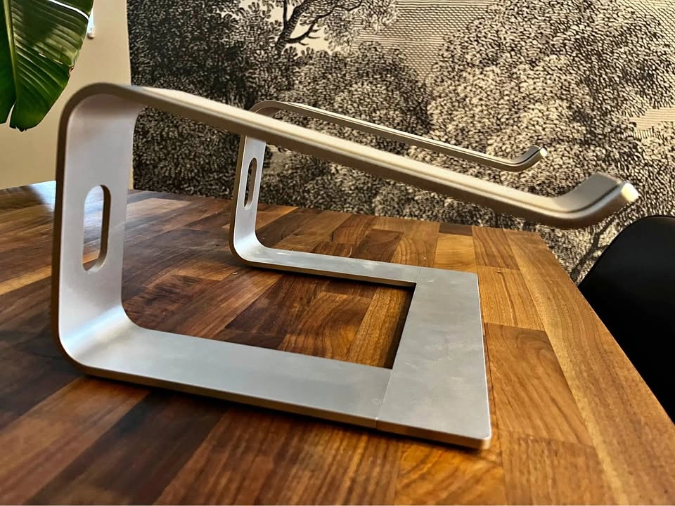 Lap top stand