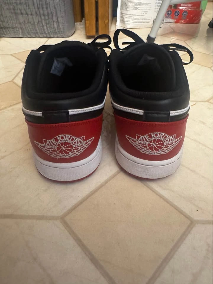 Air Jordan 1 Low Black Red White - photo 3