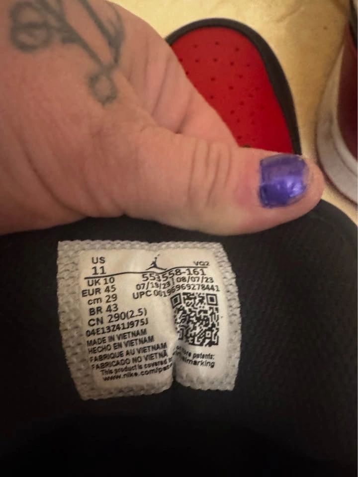 Air Jordan 1 Low Black Red White - photo 4