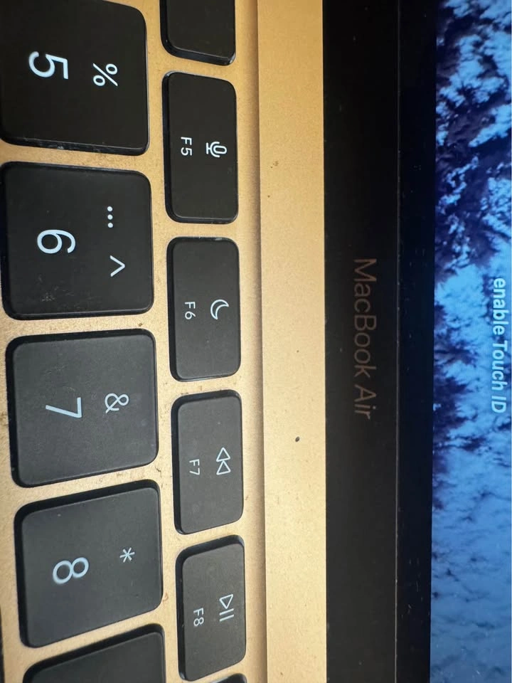 Apple MacBook Air Gold Laptop - photo 3