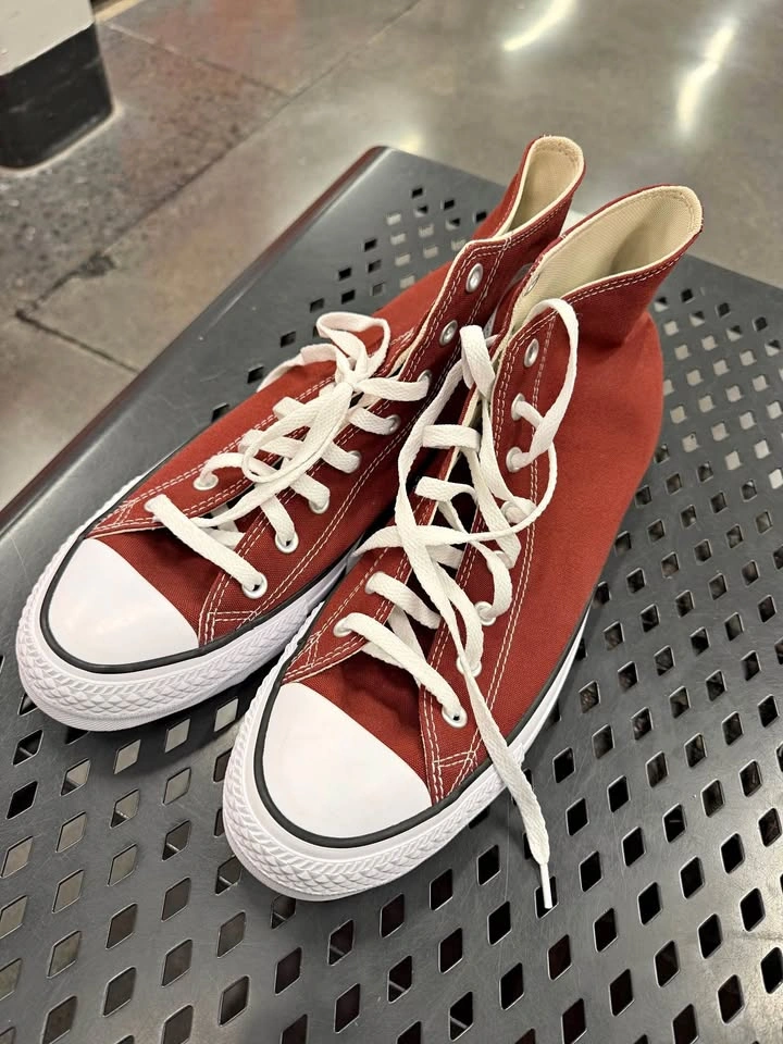 Converse Shoes - Rottin Apple Color