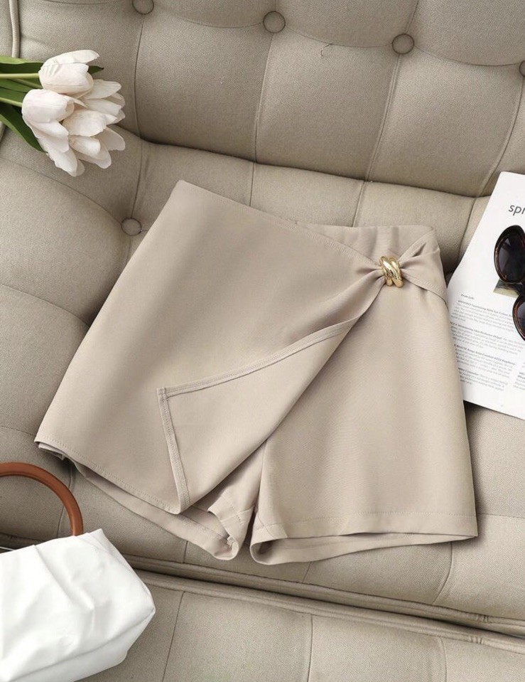 Shein Women's Beige Culottes Shorts, Buckle Accent, Zip, Size L