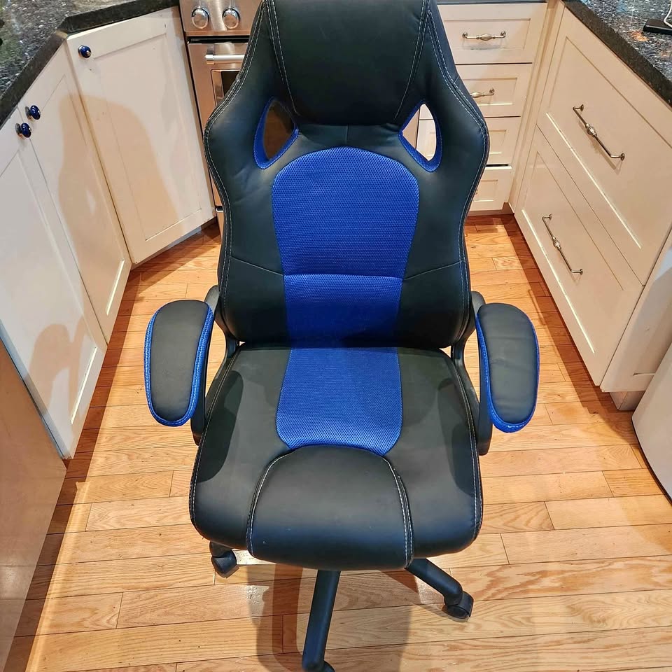 Brand New Gaming chair