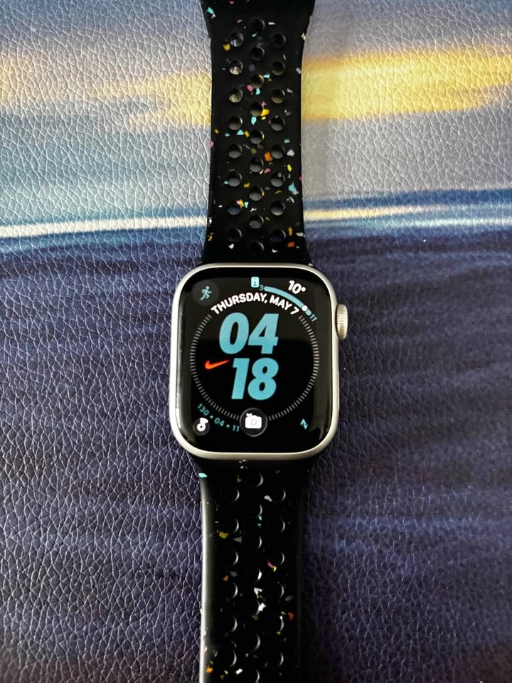 Apple Watch Series 7 GPS + Cellular 41mm