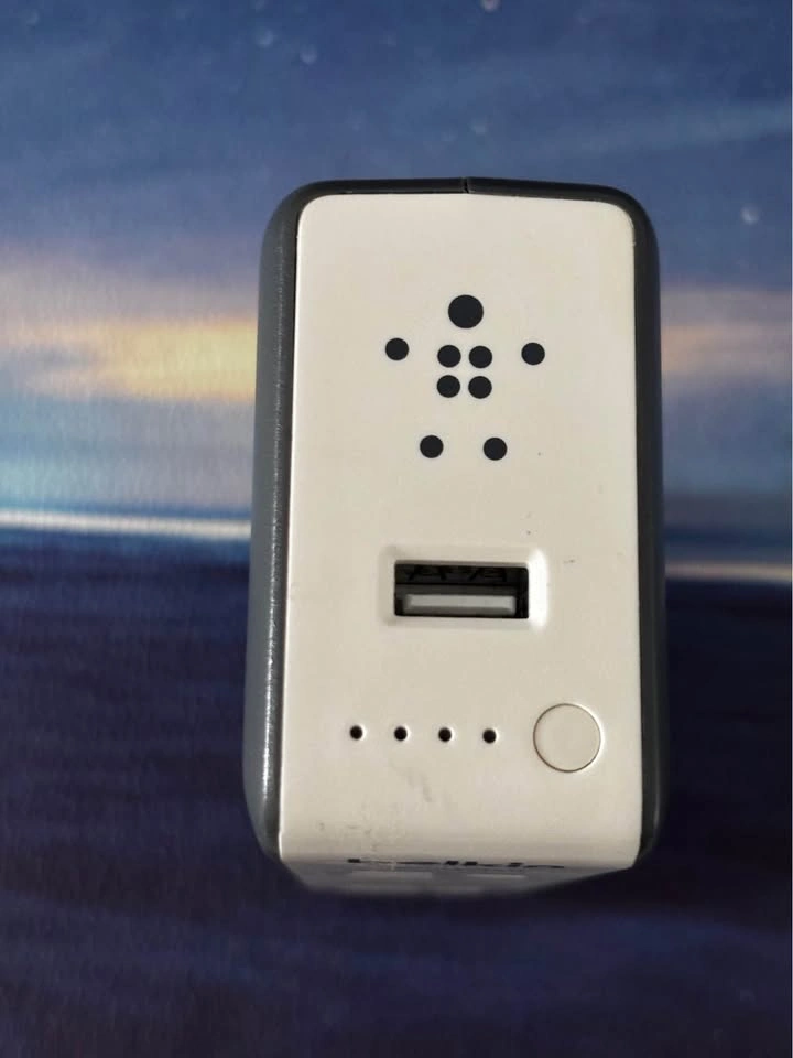 Belkin Surge Protector with Power Bank - photo 2