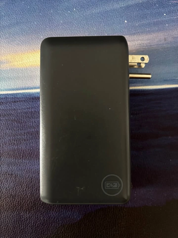 Belkin Surge Protector with Power Bank - photo 3