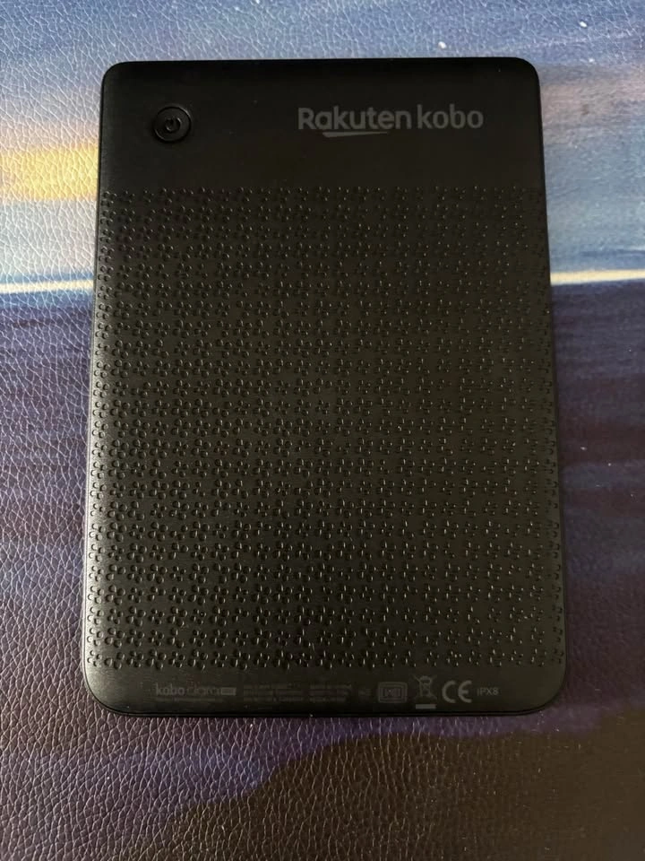Kobo Clara BW eReader - photo 2