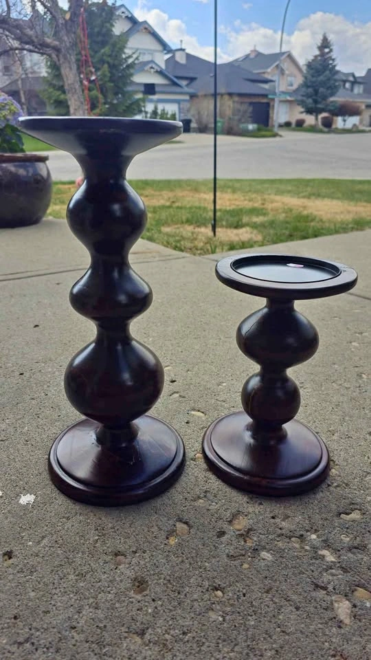Set of 2 Wooden Pillar Candle Holders