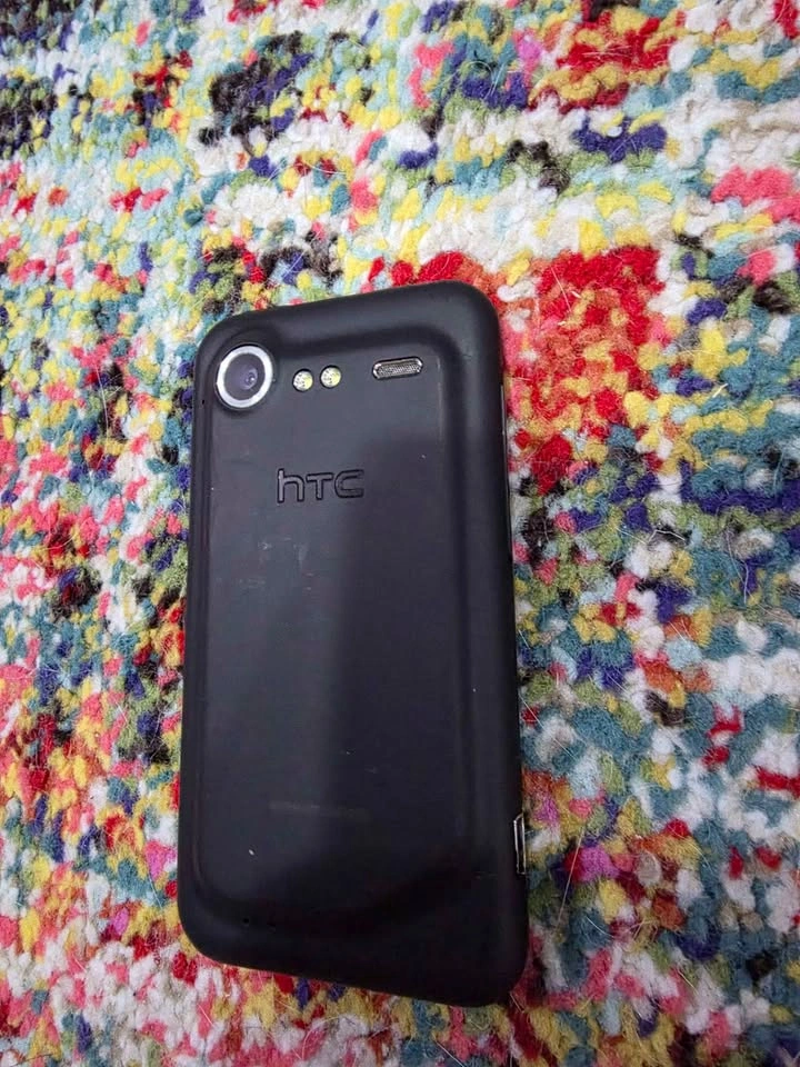 HTC old phone. - photo 2